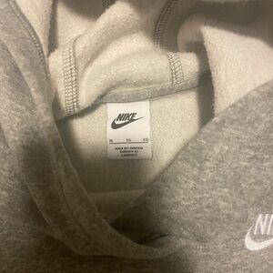 Boys Nike gray sweatsuit, XL